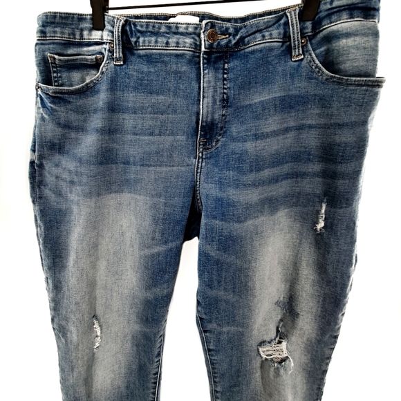 Pistola Distressed Jeans - Picture 2 of 7
